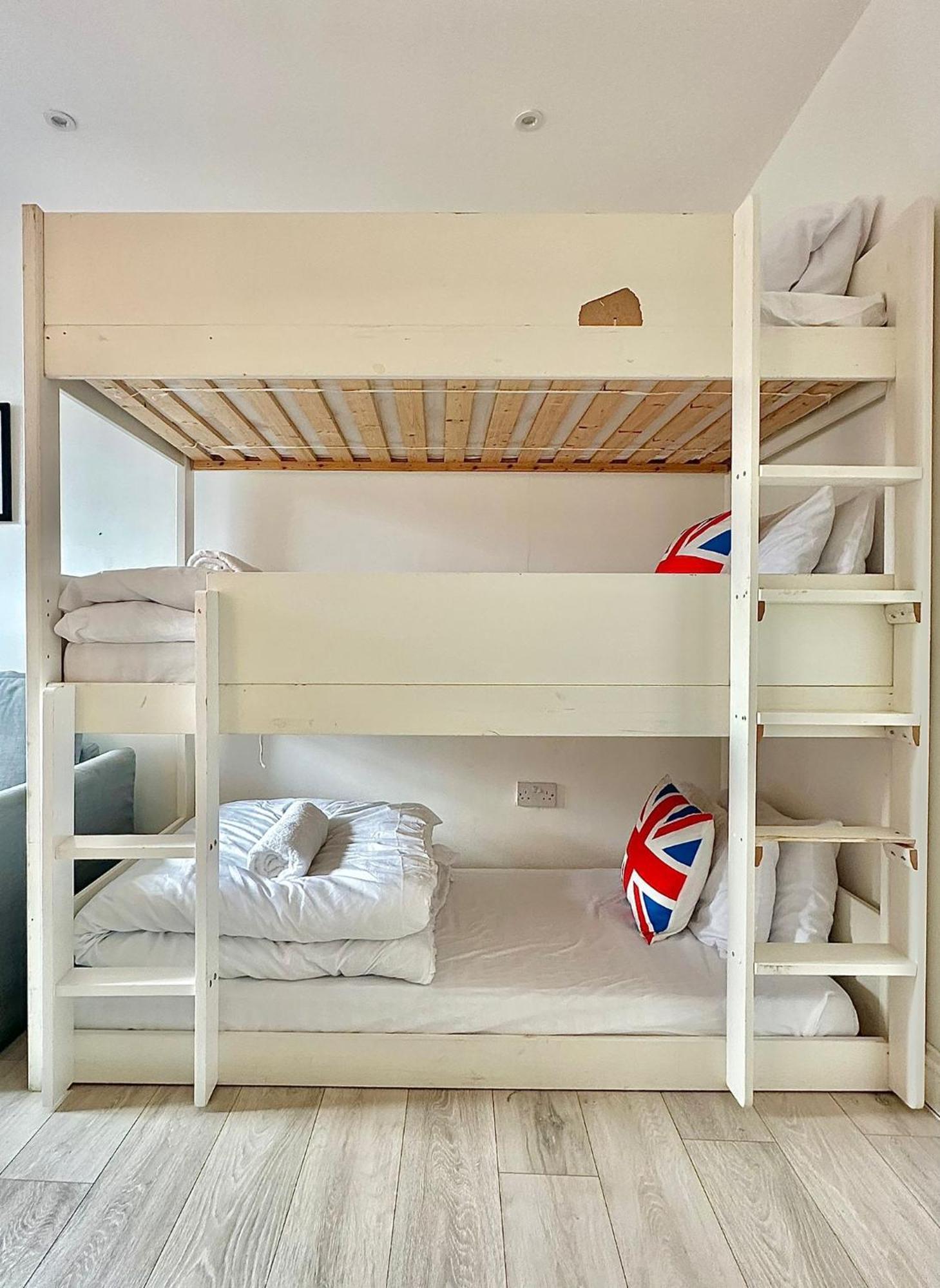 Flat A Garrat Lane Appartamento Londra
